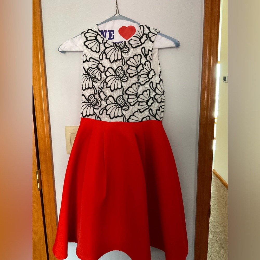 Women’s dress
